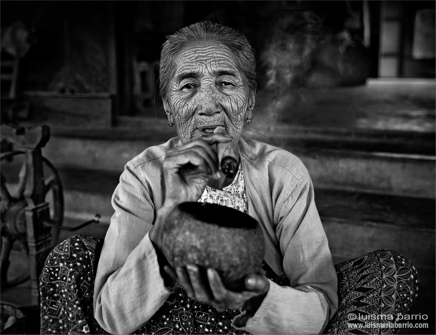 portrait smoker old woman burma myanmar